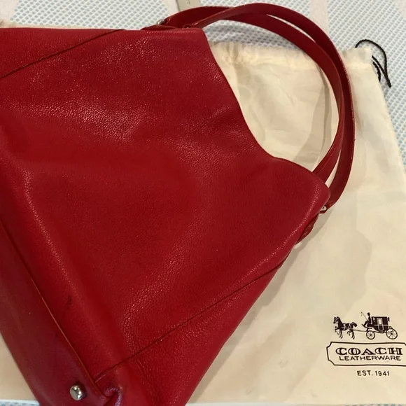 COACH Pebbled Red Leather Edie 31 Tote with original dust bag - Picture 14 of 17